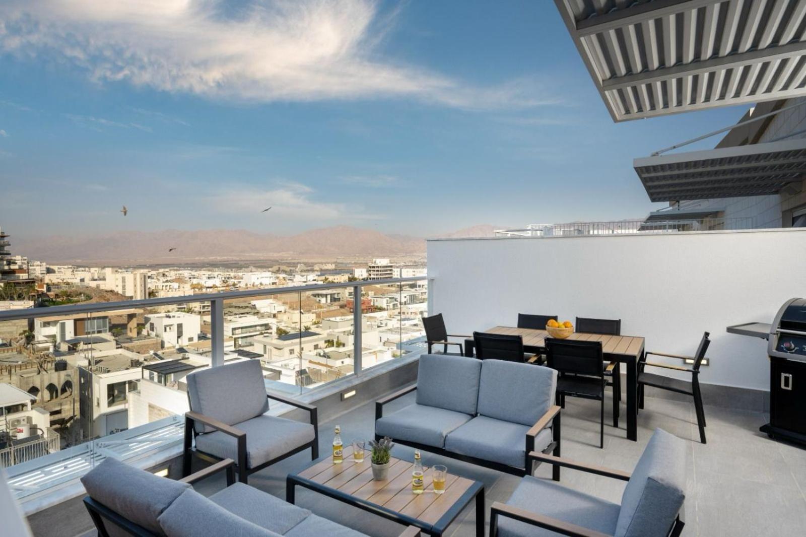 Mountain And Sea View - Penthouse With Private Pool Apartment Eilat Exterior foto